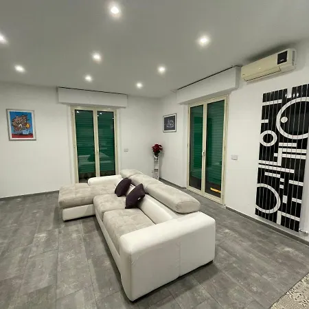 Διαμέρισμα Duomo Luxury Suites Ρέτζιο ντι Καλάμπρια